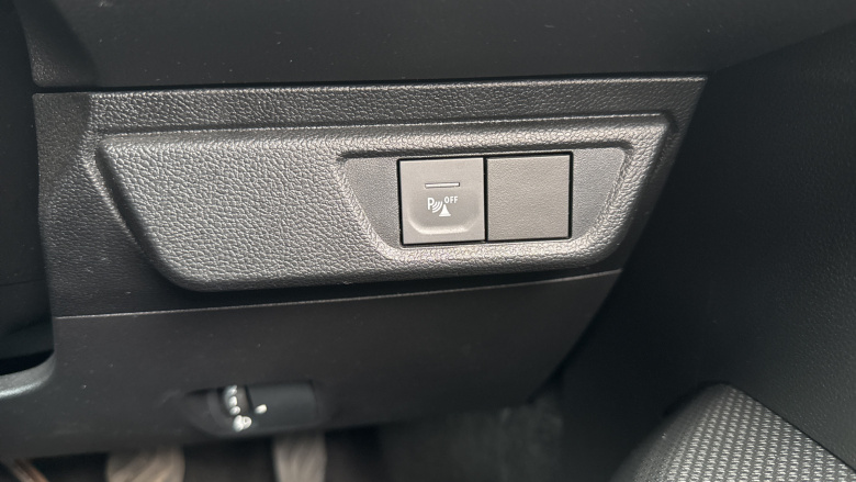 Dacia Jogger 1.0 TCe Essential 5dr Petrol Estate